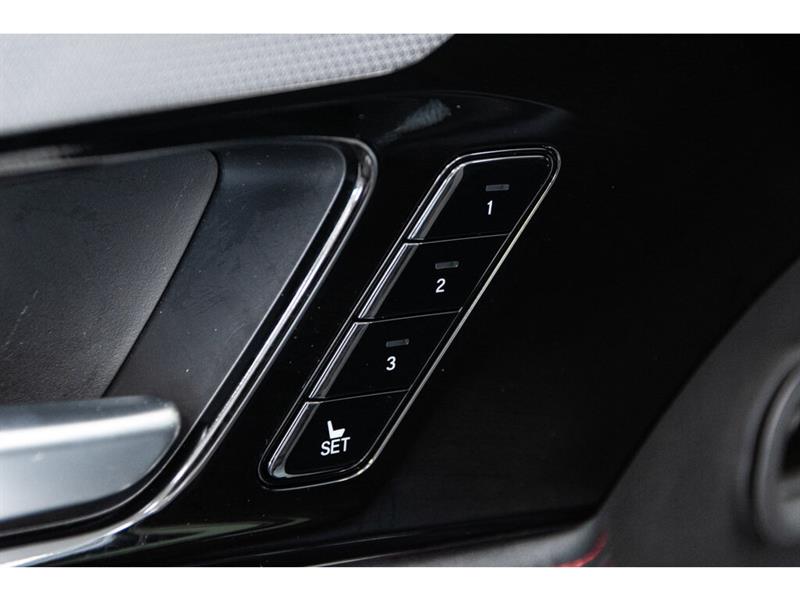 2022
Acura
MDX