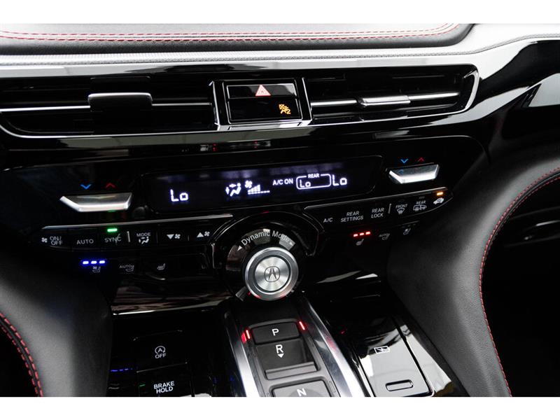 2022
Acura
MDX
