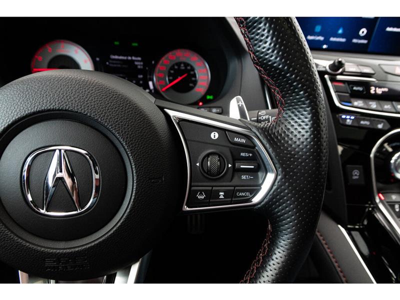 2021
Acura
RDX