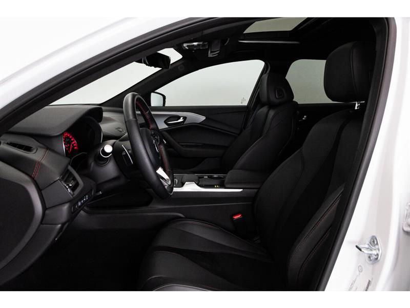 2022
Acura
TLX