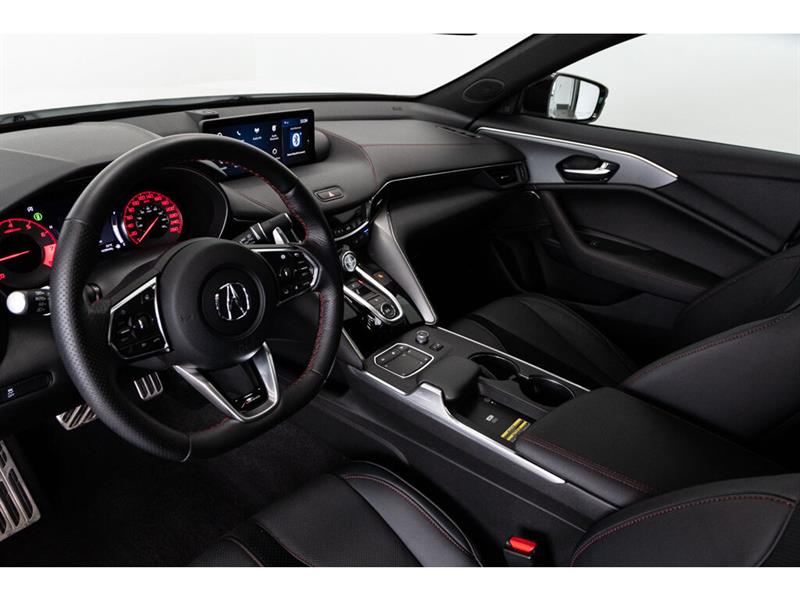 2022
Acura
TLX