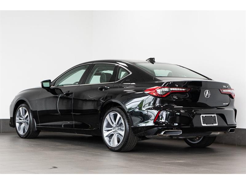 2022
Acura
TLX