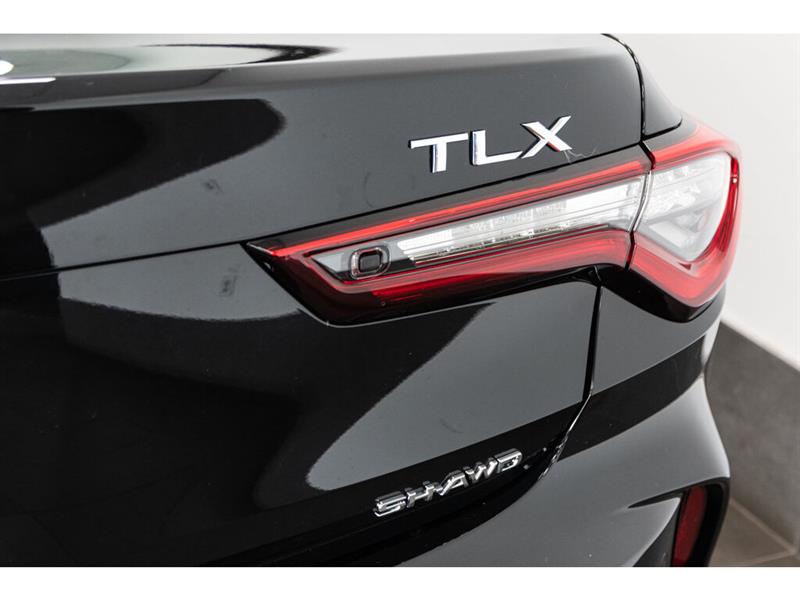 2022
Acura
TLX