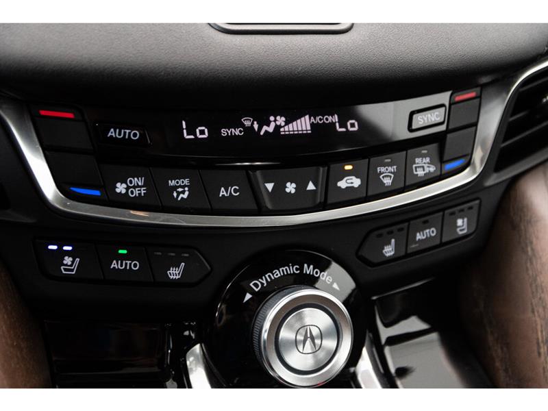 2022
Acura
TLX