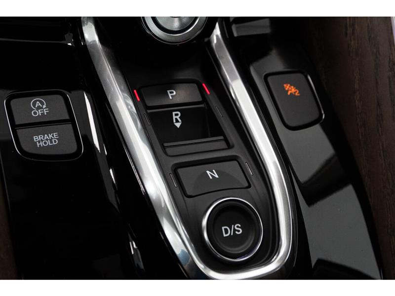 2022
Acura
TLX
