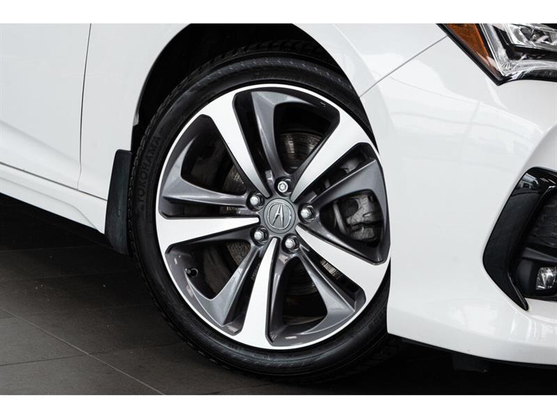 2022
Acura
TLX