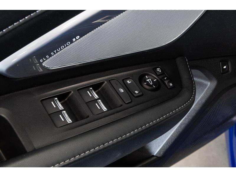 2021
Acura
RDX